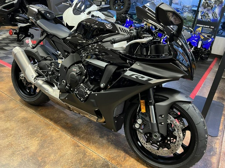 2024 Yamaha YZF-R1