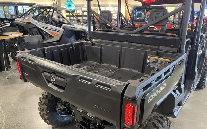 2024 Can-Am® Defender MAX Lone Star HD10