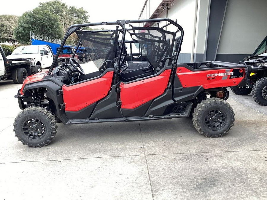 2023 Honda Pioneer 1000-6 Crew Deluxe