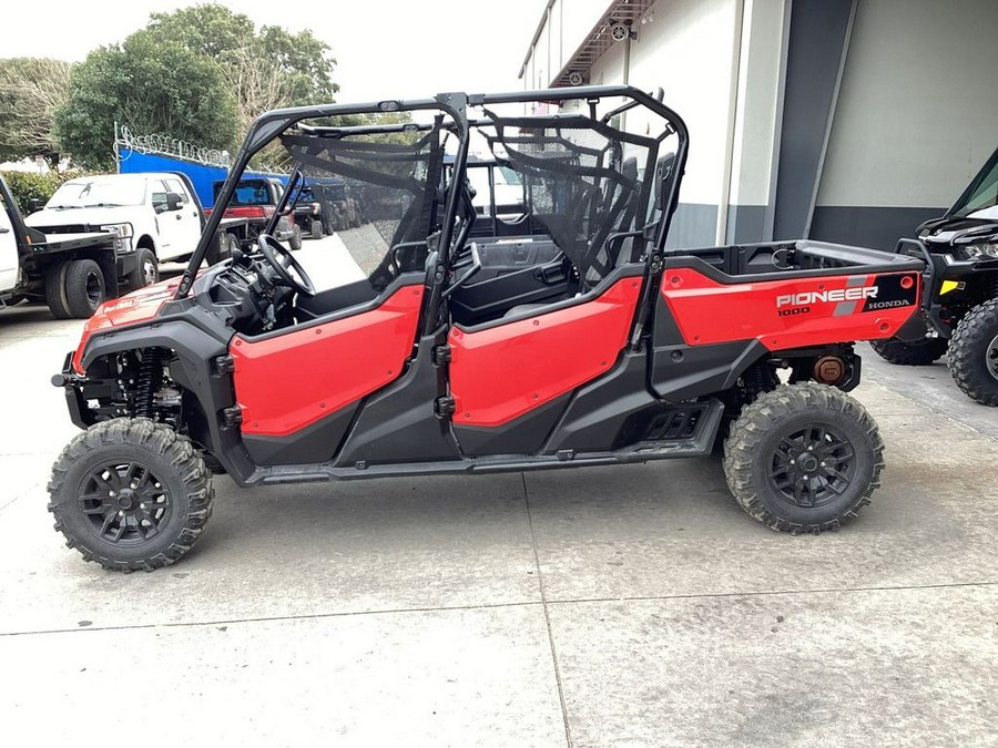 2023 Honda Pioneer 1000-6 Crew Deluxe