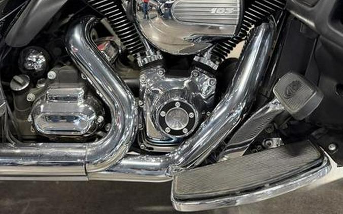 2016 Harley-Davidson® FLHTK - Ultra Limited