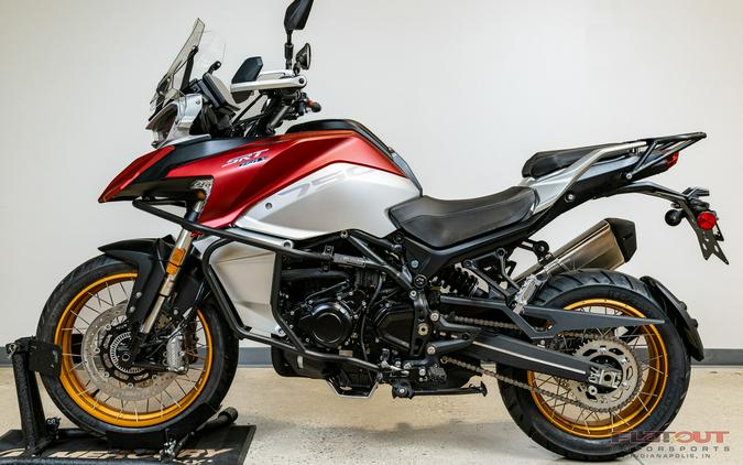 2023 Benelli SRT750X