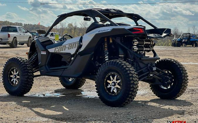 2024 Can-Am® Maverick X3 RS Turbo RR Catalyst Gray