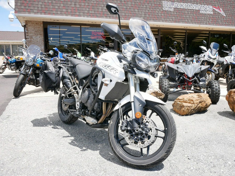 2019 Triumph Tiger 800 XRT Crystal White XRT