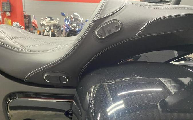 2025 Indian Motorcycle® Roadmaster® PowerPlus Limited 112 Black Metallic