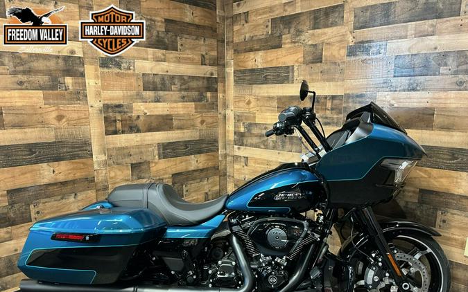 2026 Harley-Davidson® Road Glide® Teal Thunder / Vivid Black - Black FLTRX
