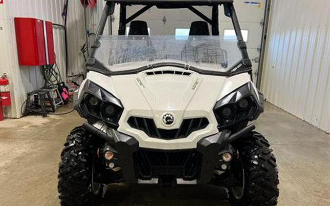 2013 Can-Am Commander Electric w/Half Windshield & Roof
