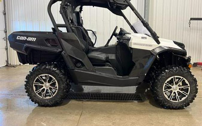 2013 Can-Am Commander Electric w/Half Windshield & Roof