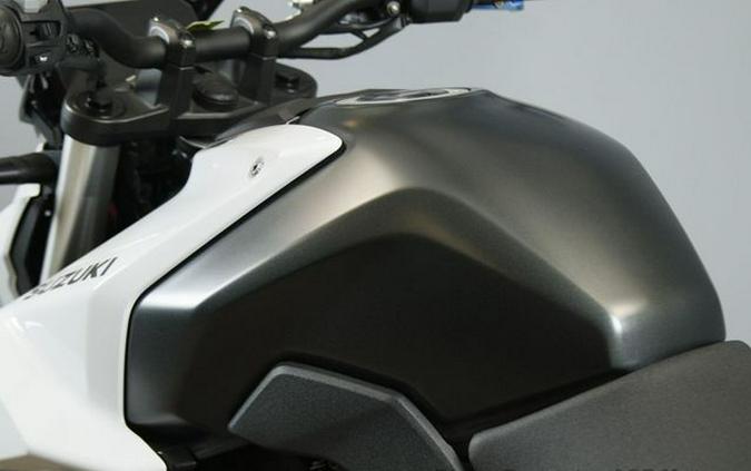2023 Suzuki GSX-8S