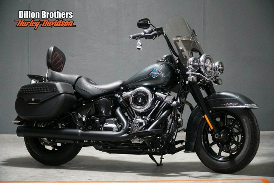 2025 Harley-Davidson Softail FLHC - Heritage Classic