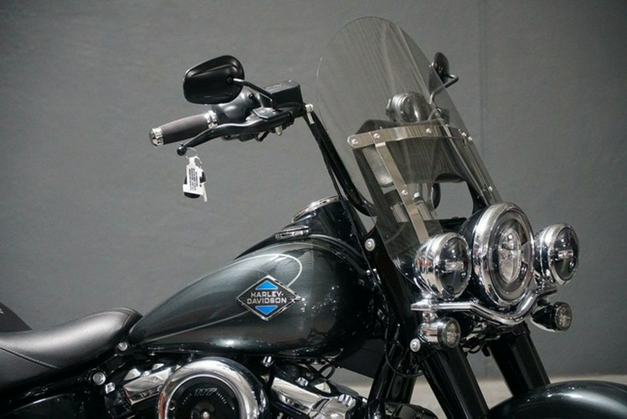 2025 Harley-Davidson Softail FLHC - Heritage Classic