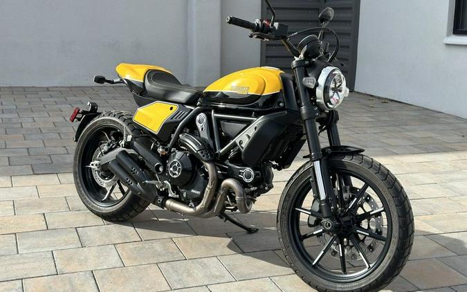 2020 Ducati Scrambler 800 Full Throttle Shining Black/Yellow