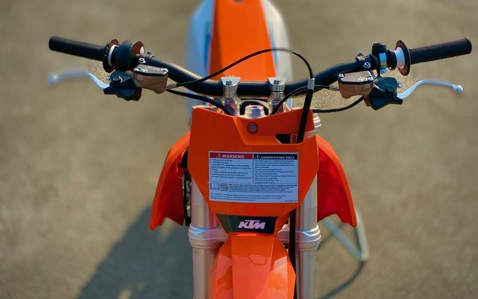 2024 KTM SX-E 3