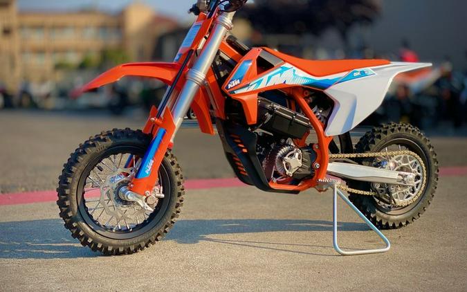 2024 KTM SX-E 3