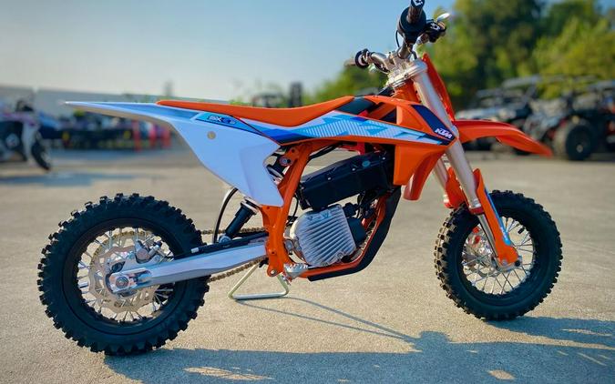 2024 KTM SX-E 3