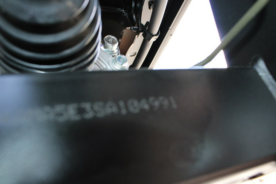 2025 Yamaha Viking EPS