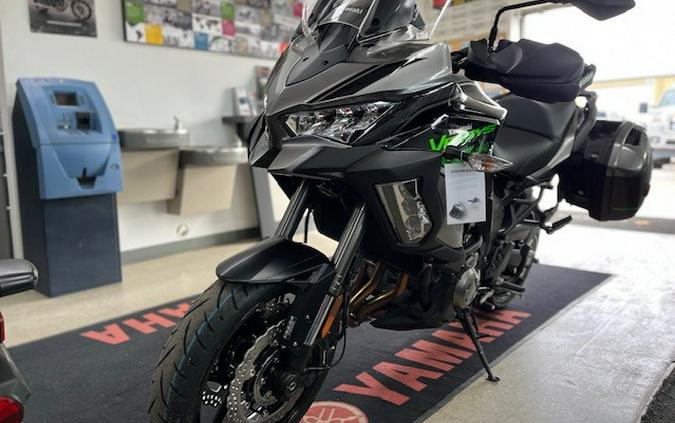 2022 Kawasaki Versys® 1000 SE LT+