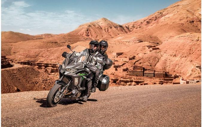 2022 Kawasaki Versys® 1000 SE LT+