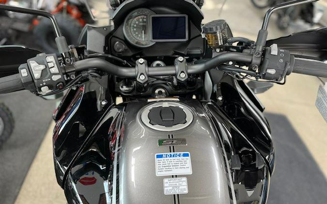 2022 Kawasaki Versys® 1000 SE LT+