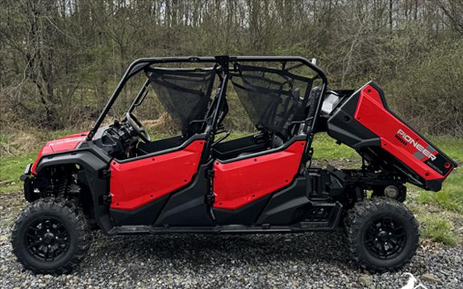 2023 Honda Pioneer 1000-6 Deluxe Crew