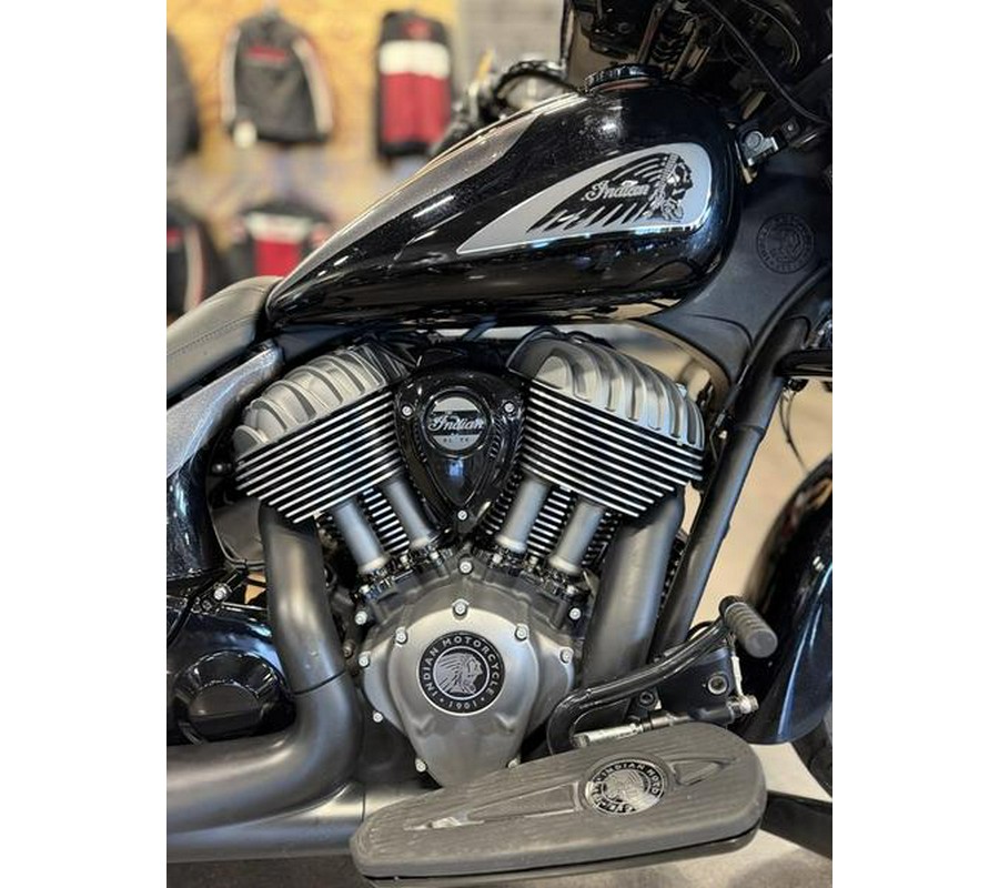 2021 Indian Motorcycle® Chieftain® Elite Thunder Black Vivid Crystal / Carbon Crystal