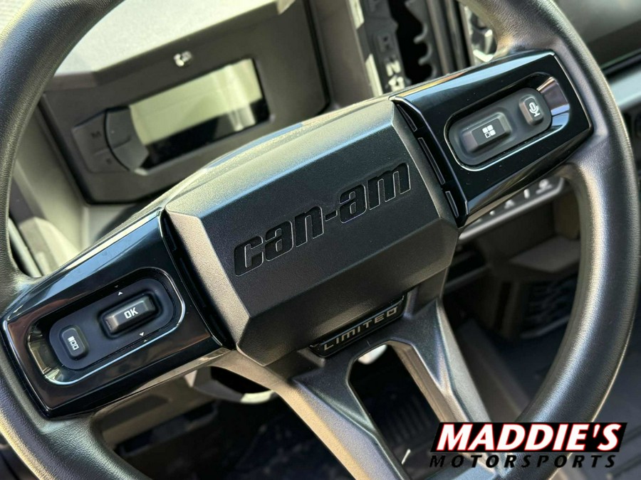 2026 Can-Am Defender Limited HD11