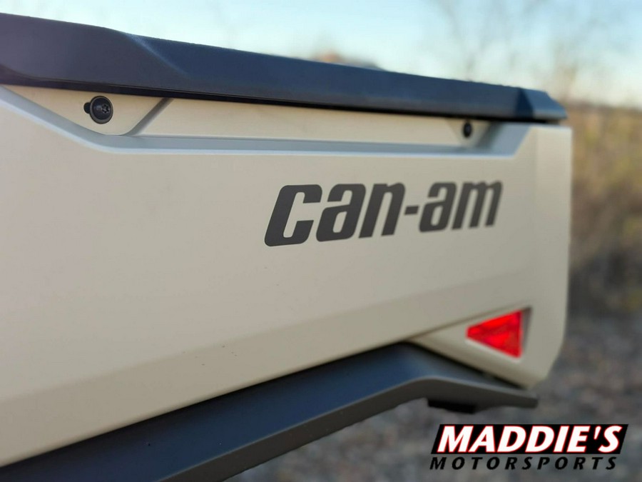 2026 Can-Am Defender Limited HD11