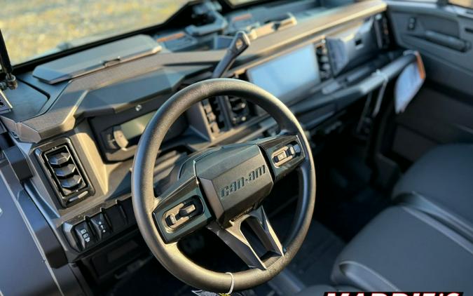 2026 Can-Am Defender Limited HD11