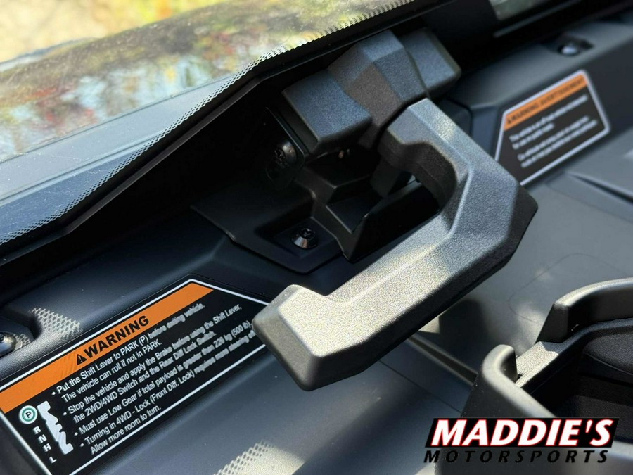 2026 Can-Am Defender Limited HD11