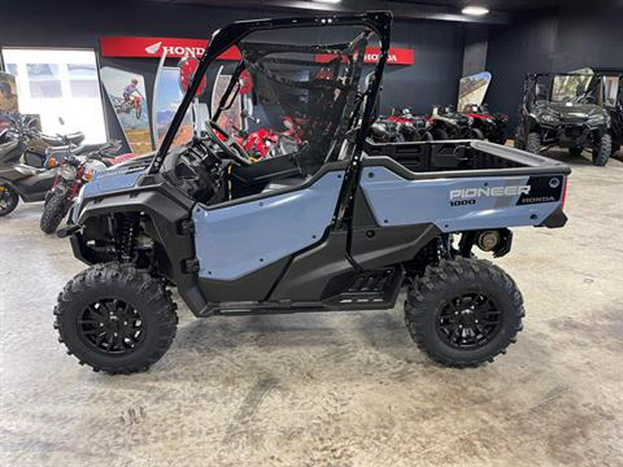 2024 Honda Pioneer 1000 Deluxe