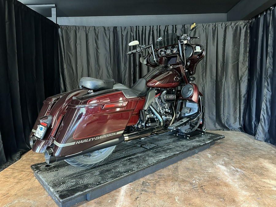 2019 Harley-Davidson FLHXSE-CVO SGTREET GLIDE