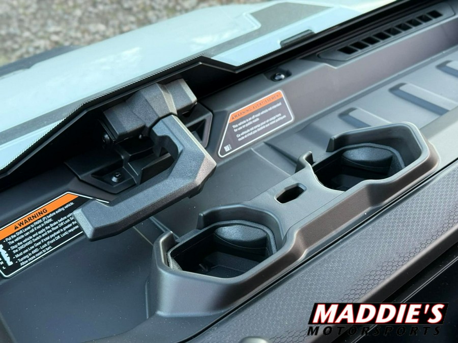 2026 Can-Am Defender Limited HD11