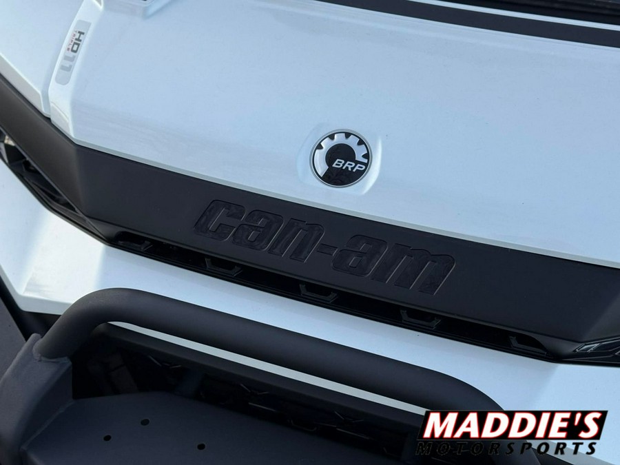 2026 Can-Am Defender Limited HD11