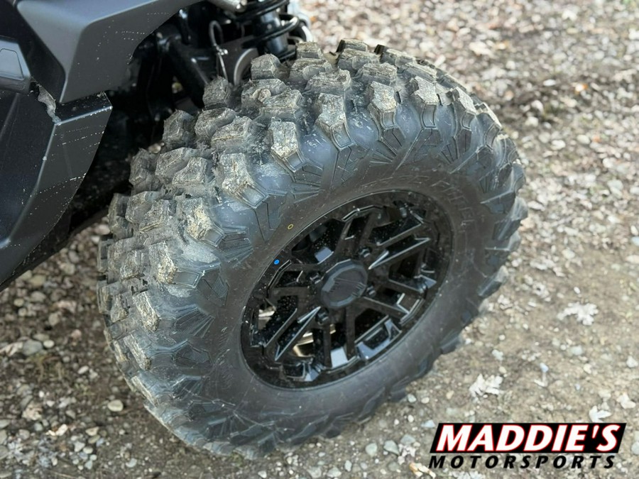 2026 Can-Am Defender Limited HD11