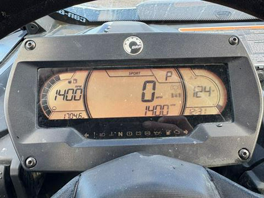 2025 Can-Am Commander MAX XT 700