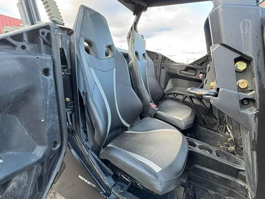 2025 Can-Am Commander MAX XT 700