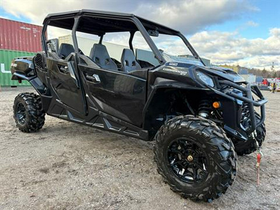 2025 Can-Am Commander MAX XT 700