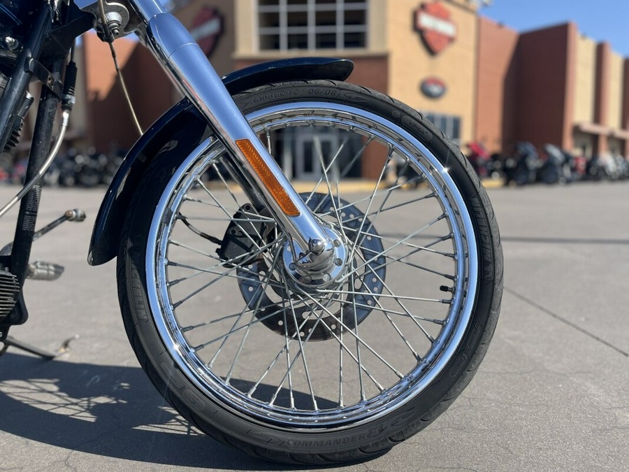 2001 Harley-Davidson® FXSTDI Softail Deuce, LUXURY BLUE