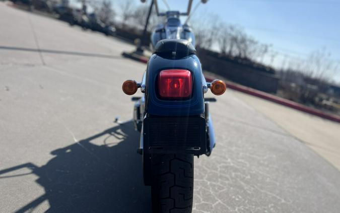 2001 Harley-Davidson® FXSTDI Softail Deuce, LUXURY BLUE