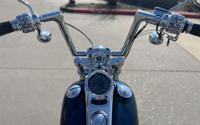 2001 Harley-Davidson® FXSTDI Softail Deuce, LUXURY BLUE
