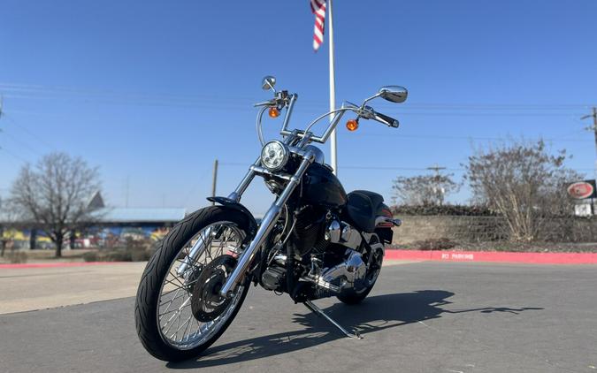 2001 Harley-Davidson® FXSTDI Softail Deuce, LUXURY BLUE