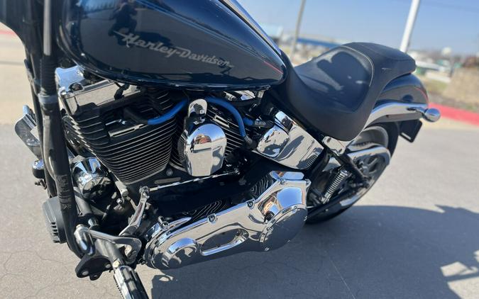 2001 Harley-Davidson® FXSTDI Softail Deuce, LUXURY BLUE