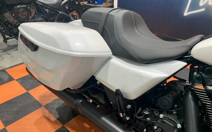 2024 Harley-Davidson Road Glide FLTRX