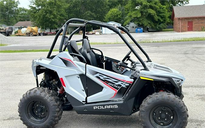 2024 Polaris RZR 200 EFI