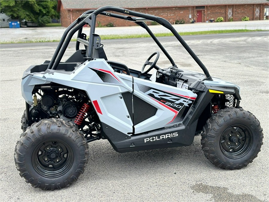 2024 Polaris RZR 200 EFI