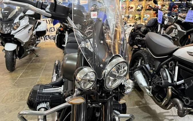 2022 BMW R 18 Classic Manhattan Metallic Matte