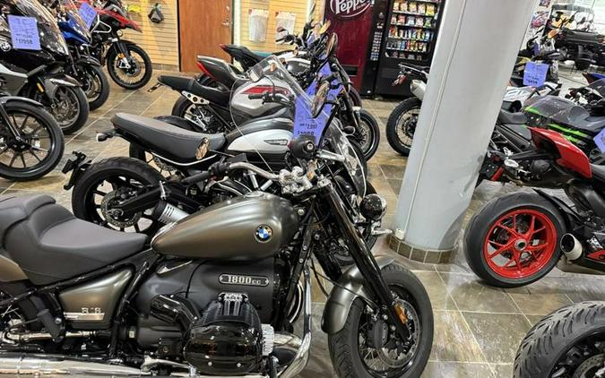 2022 BMW R 18 Classic Manhattan Metallic Matte