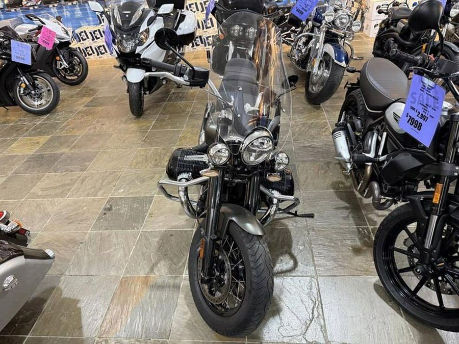 2022 BMW R 18 Classic Manhattan Metallic Matte