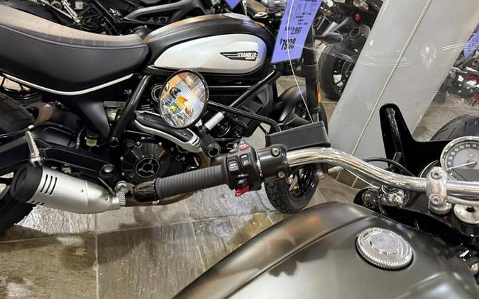 2022 BMW R 18 Classic Manhattan Metallic Matte