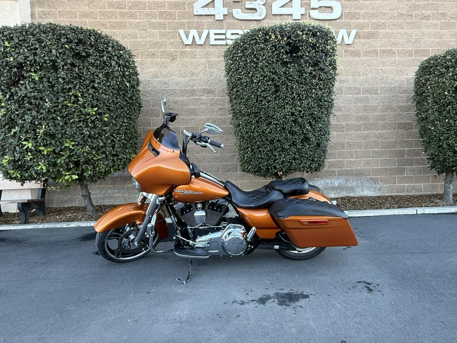 FLHX 2014 Street Glide®